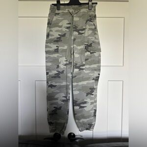 American Eagle Camo Cargo Pants